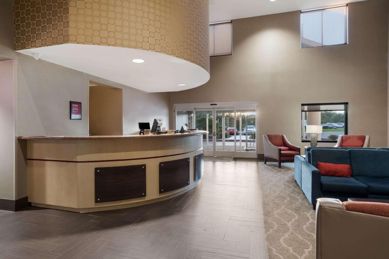 Comfort Suites Suffolk - Chesapeake Eksteriør billede